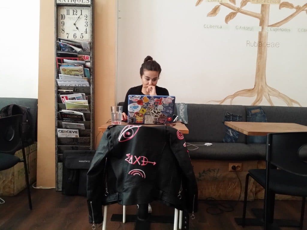 Contego Cafe, cafenea studenteasca la Piata Kogalniceanu in Bucuresti