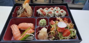 Ginger Sushi Bar Lounge la Radisson Blu Hotel in Bucuresti 32