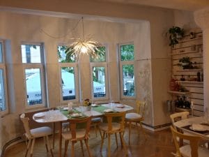 Hooga, restaurant cu bucatarie europeana moderna pe Theodor Iliescu in Bucuresti