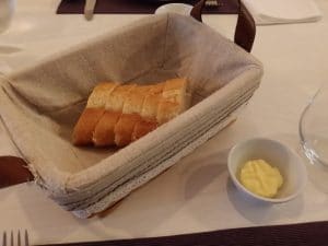 Hooga, restaurant cu bucatarie europeana moderna pe Theodor Iliescu in Bucuresti