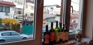 Lovin, winebar cu bistrou la Piata Dorobantilor din Bucuresti