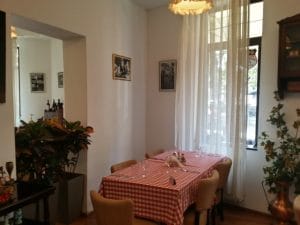 Nonna Mia, restaurant italian traditional la Piata Sfantul Stefan in Bucuresti