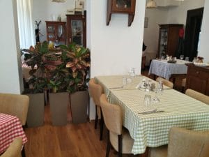 Nonna Mia, restaurant italian traditional la Piata Sfantul Stefan in Bucuresti