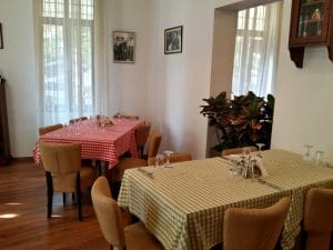 Nonna Mia, restaurant italian traditional la Piata Sfantul Stefan in Bucuresti