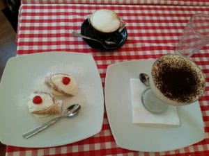 Nonna Mia, restaurant italian traditional la Piata Sfantul Stefan in Bucuresti