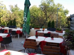 Osteria Romana, restaurant italian pe Schitu Magureanu, la Cismigiu