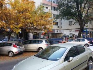 Piata Amzei, cu Ryans, Camera din Fata si alte restaurante si cafenele