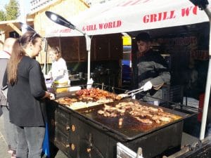 Piata Amzei, cu Ryans, Camera din Fata si alte restaurante si cafenele