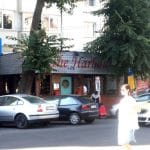 Piata Amzei cu restaurantele The Harbour si Ryans Irish Pub