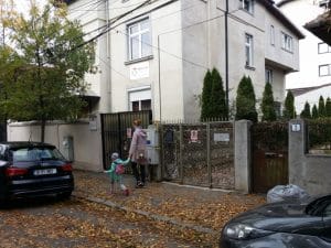 Piata Domenii din Bucuresti, in partea cu restaurantul Barka Saffron
