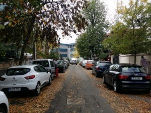 Piata Domenii din Bucuresti, in partea cu restaurantul Barka Saffron