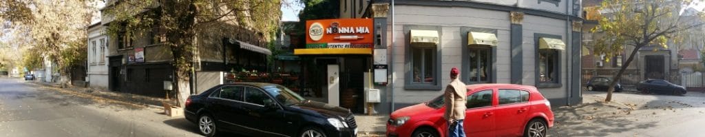 Piata Sfantul Stefan din Bucuresti, cu restaurantul Nonna Mia