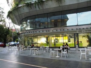 Restaurantele si cafenelele din cladirea de birouri Aviatorilor 8 din Piata Victoriei, Bucuresti