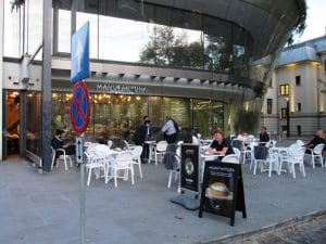 Restaurantele si cafenelele din cladirea de birouri Aviatorilor 8 din Piata Victoriei, Bucuresti
