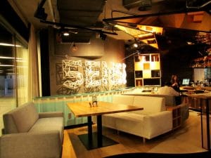 Restaurantele si cafenelele din cladirea de birouri Aviatorilor 8 din Piata Victoriei, Bucuresti