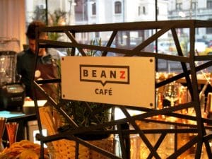 Restaurantele si cafenelele din cladirea de birouri Aviatorilor 8 din Piata Victoriei, Bucuresti