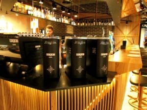 Restaurantele si cafenelele din cladirea de birouri Aviatorilor 8 din Piata Victoriei, Bucuresti