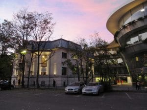 Restaurantele si cafenelele din cladirea de birouri Aviatorilor 8 din Piata Victoriei, Bucuresti