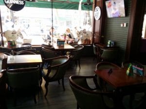 Ryans Irish Pub, restaurant cu specific irlandez in Piata Amzei