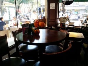 Ryans Irish Pub, restaurant cu specific irlandez in Piata Amzei