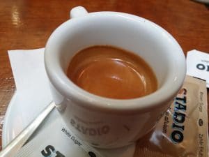 Stadio, restaurant cu atrium in strada Ion Campineanu