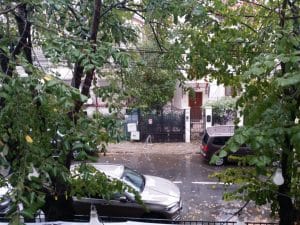 Strada Theodor Iliescu, in jurul restaurantului Hooga din Bucuresti