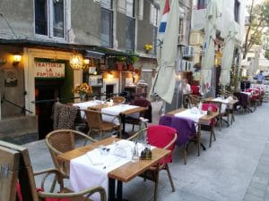Trattoria La Famiglia, restaurant italian in centrul Bucurestiului