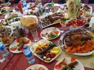 Un pranz in stil arabesc la Damascus Palace, in Bucuresti