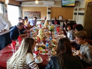 Un pranz in stil arabesc la Damascus Palace, in Bucuresti