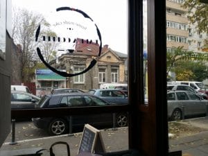 Bake a Coffee, cafenea mica pe strada Polona din Bucuresti