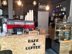 Bake a Coffee, cafenea mica pe strada Polona din Bucuresti