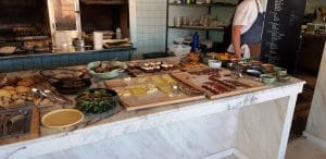 Brunch romanesc la restaurantul Maize