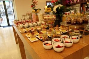 Brunch la Hilton cu vinuri Kvint din Transnistria, food & wine pairing
