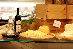 Brunch la Hilton cu vinuri Kvint din Transnistria, food & wine pairing