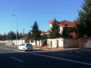 Cartierul Pipera vazut de pe terasa restaurantului Elfi Sky Bar