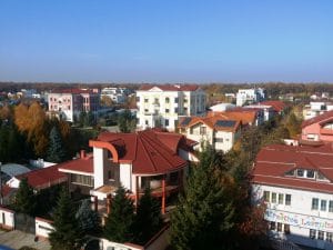 Cartierul Pipera vazut de pe terasa restaurantului Elfi Sky Bar
