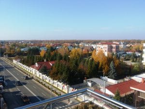 Cartierul Pipera vazut de pe terasa restaurantului Elfi Sky Bar