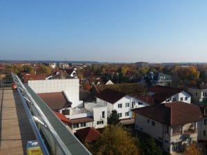 Cartierul Pipera vazut de pe terasa restaurantului Elfi Sky Bar