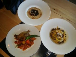 Elfi Sky Bar, restaurant panoramic in Pipera