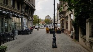 Forever Young, restaurant si club in Centrul Vechi