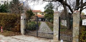 In jurul restaurantului Phill, in cartierul Pipera - Voluntari