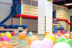 Jasmine's Playground, locul de joaca al restaurantului La Bordei, un restaurant child-friendly