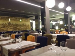 La Cena, restaurant italian traditional pe Maria Rosetti, la Parcul IL Caragiale