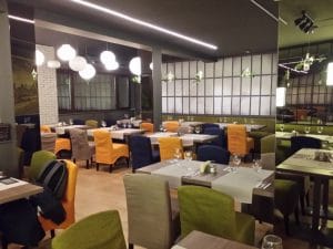 La Cena, restaurant italian traditional pe Maria Rosetti, la Parcul IL Caragiale