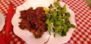 Petite, mic bistrou pentru fumatori la Piata Dorobantilor