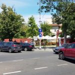 Piata Charles de Gaulle in partea dinspre Poesia si terasa City Grill