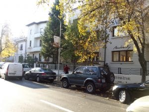 Strada Paris din Bucuresti, spre Piata Dorobantilor, in zona restaurantului Maize