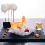 Vata de zahar cu mousse de ciocolata alba si Amaretto Sour