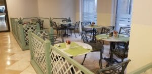 World Trade Center Bucuresti, cu restaurantele Zona si La Galette