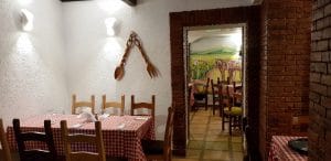 Zarand, restaurant traditional romanesc la Piata Operei din Bucuresti